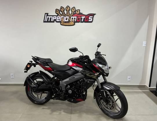 BAJAJ DOMINAR 200 